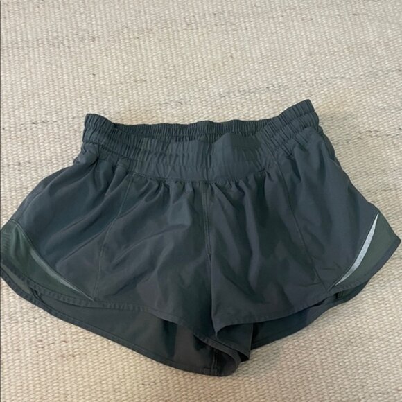 Lululemon Womens Athletic Shorts - Picture 1 of 2